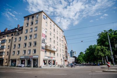 Zentrale 2-Zimmer Wohnung mit großer Küche und ruhigem Innenhofbalkon- Nähe Hbf
