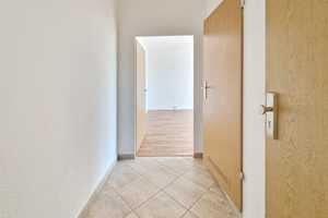 Große 1-Zimmer-Wohnung mit Balkon! Wir renovieren - Sie ziehen ein! Schon jetzt besichtigen! – Leutewitzer Ring 28, 1169 Dresden – Vorschaubild 8