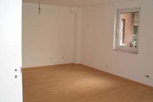 Grosse offene und lichtdurchflutete Wohnung in Bockum - nicht familiengeeignet! – Kaiserstr. 92, 47800 Bockum, Krefeld – Vorschaubild 9