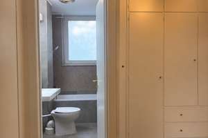 Loftartige 115 m² Gartenwohnung mit 60 m² Wohnbereich, Kamin & Pool, hochwertig möbliert – Richard-Strauss-Str. XX, 81679 Parkstadt, München – Vorschaubild 14