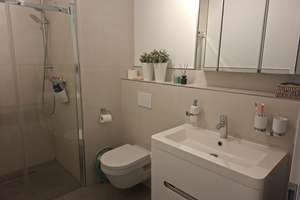 Modernes Zuhause für Ihre Familie: 4-Zimmer Wohnung mit Fußbodenheizung und Balkon in Vohwinkel – Scheffelstr. 38, 42327 Vohwinkel, Wuppertal – Vorschaubild 3