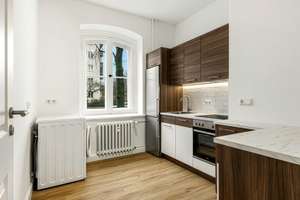 **Modern sanierte Hochparterre-Wohnung mit optimalem Grundriss und ruhigem Balkon zum begrünten Inne – Die vollständige Adresse der Immobilie erhältst du vom Anbieter., 12157 Schöneberg, Berlin – Vorschaubild 6