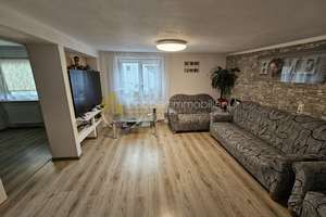 ein Einfamilienhaus und ein Zweifamilienhaus mit Nebenflächen - Top Kapitalanlage! Gut vermietet! – Rathausweg 1 + 3, 74238 Krautheim – Vorschaubild 2