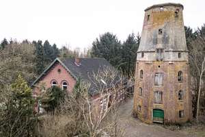 Historisches Anwesen mit Mühlenstumpf, zwei Wohneinheiten, Waldbestand & über 2,8 ha Land! 
Saniere – Die vollständige Adresse der Immobilie erhältst du vom Anbieter., 26180 Rastede – Vorschaubild 2