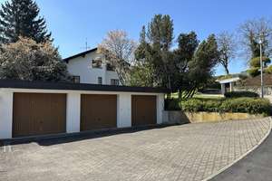 Wohnen am Kastelberg! Große Villa in bevorzugter Hanglage mit traumhafter Aussicht in Emmendingen – Die vollständige Adresse der Immobilie erhältst du vom Anbieter., 79312 Emmendingen – Vorschaubild 4