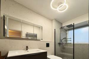 Bezugsfreie Wohnung mit Balkon
in ruhiger Lage nahe Winterfeldtplatz – Luitpoldstraße 7, 10781 Schöneberg, Berlin – Vorschaubild 9