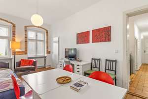 Bezugsfreie 1,5-Zimmer-Altbauwohnung in ruhiger Lage im Afrikanischen Viertel – Kameruner Str. 16, 13351 Wedding, Berlin – Vorschaubild 4