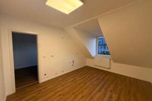 Erstbezug nach Sanierung! 4-Zimmer-DG-Wohnung ca. 100 m² – Schülkestraße 4, 42277 Oberbarmen, Wuppertal – Vorschaubild 10