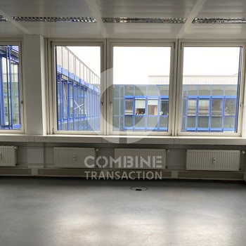 Businessflächen mit allen Vorzügen in einer Shopping-Passage. combine Transaction.