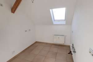 Viel Platz für den Alltag in dieser 4-Zimmer-Wohnung in Chemnitz – Fichtestraße 22, 9126 Lutherviertel, Chemnitz – Vorschaubild 2
