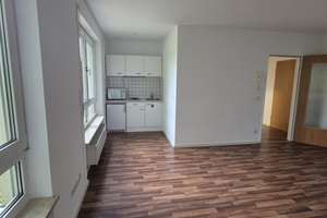 Großzügige 1-Zimmerwohnung im Regensburger Osten mit Balkon