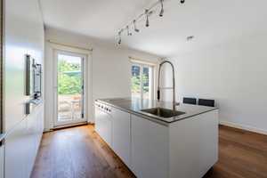 Property thumbnail 13