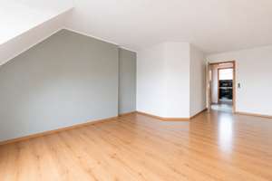 Oben beginnt der Abstand zum Alltag - Maisonette mit Horizont – Die vollständige Adresse der Immobilie erhältst du vom Anbieter., 45259 Heisingen, Essen – Vorschaubild 2