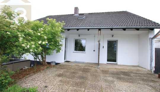 Bild von Modernes & saniertes Haus mit guter Rendite und Baugrundstück! Meine Immobilie = Mein Partner!