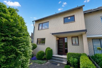 Familienhaus mit Traumgarten – großzügiges Reihenendhaus in begehrter Lage von Dormagen-Zons
