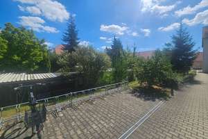Lichtdurchflutete 1-R-ETW mit offenem Küchen- und Wohnbereich mit EBK & Balkon, TG-SP mgl. – 4178 Burghausen-Rückmarsdorf, Leipzig – Vorschaubild 4