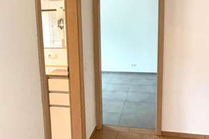 KILIAN IMMOBILIEN!  PERFEKTE 4 ZI. WOHNUNG AUS 2006 MIT 104 M² IM 1. OG EINES 3-PART.-H. IN HIP! EBK – Die vollständige Adresse der Immobilie erhältst du vom Anbieter., 91161 Hilpoltstein – Vorschaubild 45