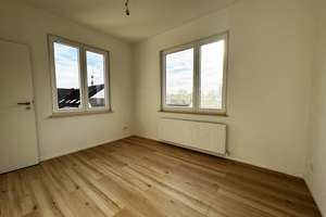 Erstbezug nach Sanierung - Neuer Boden/Küche/Bad/Fenster - Zentrale Lage in Heilbronn – Die vollständige Adresse der Immobilie erhältst du vom Anbieter., 74072 Heilbronn, Heilbronn – Vorschaubild 3