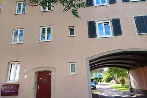 Wir freuen uns auf neue Sie - 1. OG rechts – Schillerstr. 32, 6217 Merseburg – Vorschaubild 1