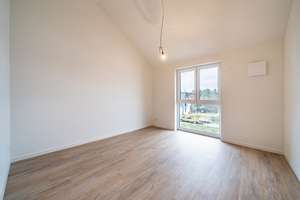 Exklusives Reihenhaus: Großzügig, modern & energieeffizient – Die vollständige Adresse der Immobilie erhältst du vom Anbieter., 74177 Bad Friedrichshall – Vorschaubild 9