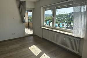 *** Eutingen - helle Wohnung mit Balkon und Weitblick ***