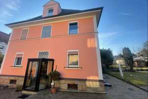 *attraktive Lage - Dreifamilienhaus* – Hof – Vorschaubild 3