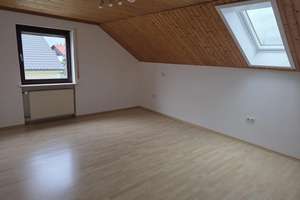 Gemütliche  2-Zimmer- Dachwohnung in Mammendorf – Die vollständige Adresse der Immobilie erhältst du vom Anbieter., 82291 Mammendorf – Vorschaubild 3