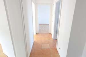 3 Zimmer Wohnung mit Balkon - sofort frei – Giddendorfer Weg 64, 23758 Oldenburg in Holstein – Vorschaubild 4