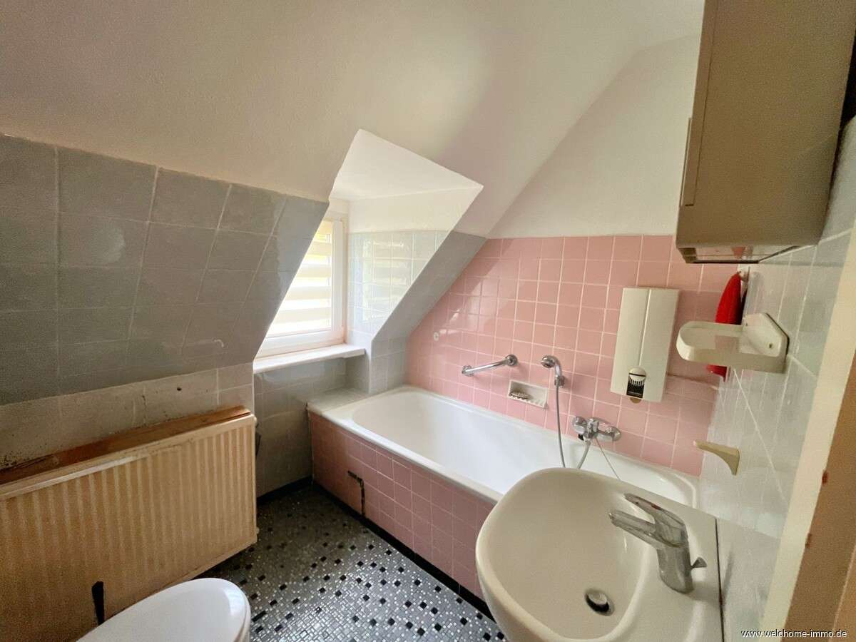 Immobilie in Meschede - Ideal für Paare oder kleine Familien – Doppelhaushälfte mit großem Garten in Meschede - Bild 4