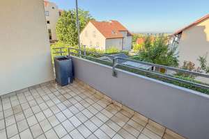 Gut geschnittene Eigentumswohnung mit zwei Loggien und Tiefgaragenstellplatz – Die vollständige Adresse der Immobilie erhältst du vom Anbieter., 69126 Emmertsgrund, Heidelberg – Vorschaubild 10