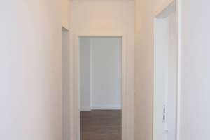 4,5 Zimmer auf 173 m² in Citylage + DG mit Lift + Parkett + Fußbodenheizung + Loggia + 2 Bäder – Rosa-Luxemburg-Straße 36, 4315 Neustadt-Neuschönefeld, Leipzig – Vorschaubild 14