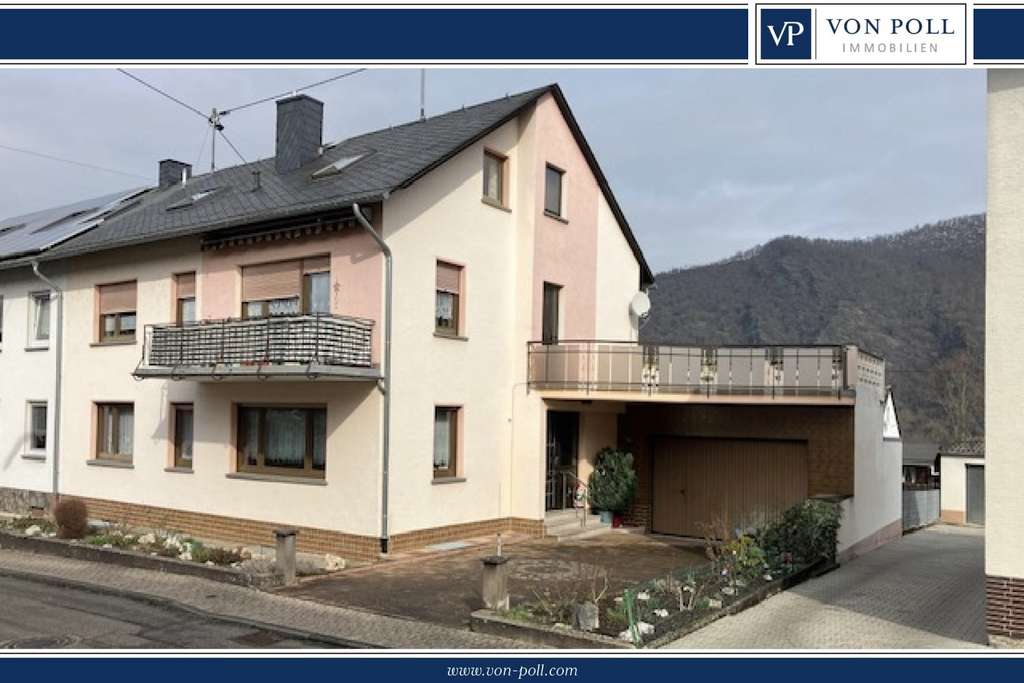 Immobilie in Boppard - Gepflegtes Zweifamilienhaus mit Doppelgarage und großer Dachterrasse - Bild 0