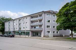 Perfekt geschnittene 3-Zimmer-Whg mit 2 Balkonen in Bestlage Pasing – Die vollständige Adresse der Immobilie erhältst du vom Anbieter., 81241 Pasing, München – Vorschaubild 1