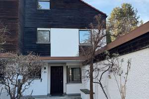 großz. DHH Bj. 1980 mit gr. Garten in absolut ruhiger Lage mit Sauna von Privat