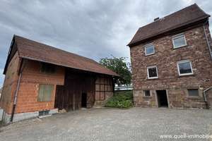 Entkerntes Wohnhaus mit Gerätehalle beidseitig befahrbar in guter Lage von  Burghaun zu verkaufen – Die vollständige Adresse der Immobilie erhältst du vom Anbieter., 36151 Burghaun – Vorschaubild 1