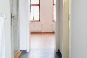 Renovierte 1-Raum-Wohnung mit Balkon & Einbauküche im Chemnitzer Zentrum – Zieschestraße 3, 9111 Chemnitz – Vorschaubild 2
