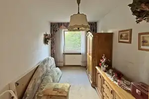 NÜRNBERG-ALTENFURT: GEPFLEGTE 3-ZI-HOCHPARTERRE-WOHNUNG MIT GROSSER LOGGIA UND EINZELGARAGE – Nürnberg – Vorschaubild 8