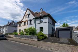 Doppelhaushälfte mit großem Grundstück - Potenzial zum 3-Familienhaus in Lünen-Gahmen