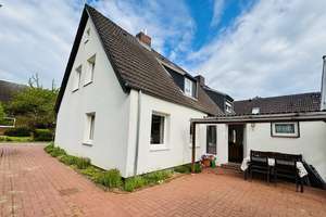 Endhaus in Sackgassenlage mit sonnigem Grundstück – Die vollständige Adresse der Immobilie erhältst du vom Anbieter., 23569 Kücknitz, Lübeck – Vorschaubild 2