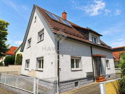 Viel Platz für Familie oder Generationen – Zweifamilienhaus mit saniertem EG & Solaranlage