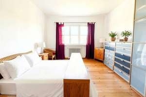 Denkmalgeschützter wunderschöner Altbau | 122m2 | 4 Zimmer | 2 Bäder | 2 Südbalkone | Volksparkblick – Die vollständige Adresse der Immobilie erhältst du vom Anbieter., 10715 Wilmersdorf, Berlin – Vorschaubild 9