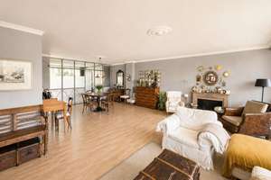 Großzügige 3-4 Zimmer Maisonette-Wohnung mit 2 Balkonen & Garten in Düsseldorf – Die vollständige Adresse der Immobilie erhältst du vom Anbieter., 40629 Grafenberg, Düsseldorf – Vorschaubild 6