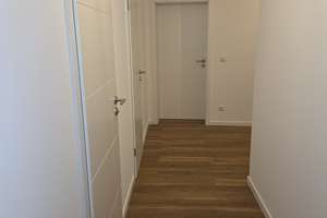 Kernsanierte 3-Zimmer Wohnung mit Balkon in München-Berg am Laim – Randorferstraße 2, 81673 Josephsburg, München – Vorschaubild 1