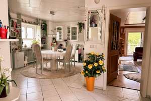 Zwei Häuser, ein Grundstück – vielseitiges Zweifamilienhaus mit großem Garten in Langgöns – 35428 Langgöns – Vorschaubild 11