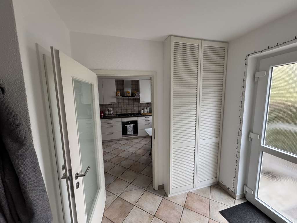 Immobilie in Eltville am Rhein - 4-Zimmer Eigentumswohnung (Haus-im-Haus) mit Garten und Ausbaupotenzial in 65434 Eltville am Rhein - Bild 2