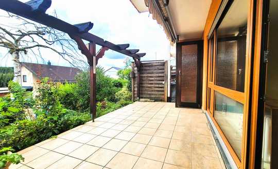 Familienfreundliches Einfamilienhaus mit Balkon und Garten in ruhiger Wohnlage
