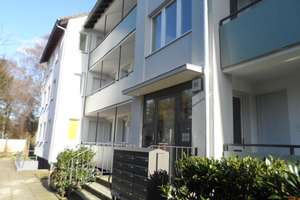 Frisch renoviert! 3-Zimmer Wohnung im Erdgeschoss mit Balkon