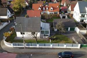 Schönes Einfamilienhaus mit Wintergarten in gefragter Lage in Nürnberg-Mögeldorf – Die vollständige Adresse der Immobilie erhältst du vom Anbieter., 90480 Tullnau, Nürnberg – Vorschaubild 11