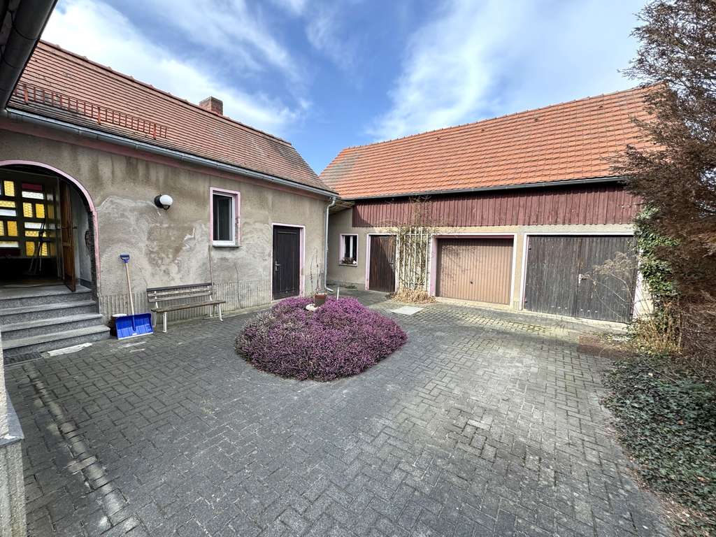 Immobilie in Neschwitz - Njeswačidło - Kleines Haus mit kleinem Hof auf großem Grundstück sucht Familie - Bild 2