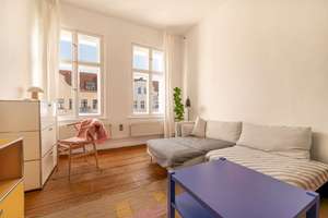 📈 Kapitalanlage in Bestlage von Prenzlauer Berg! – Sonniger 2-Zi.-Stuck-Altbau mit Balkon & Aufzug – 10437 Prenzlauer Berg, Berlin – Vorschaubild 3